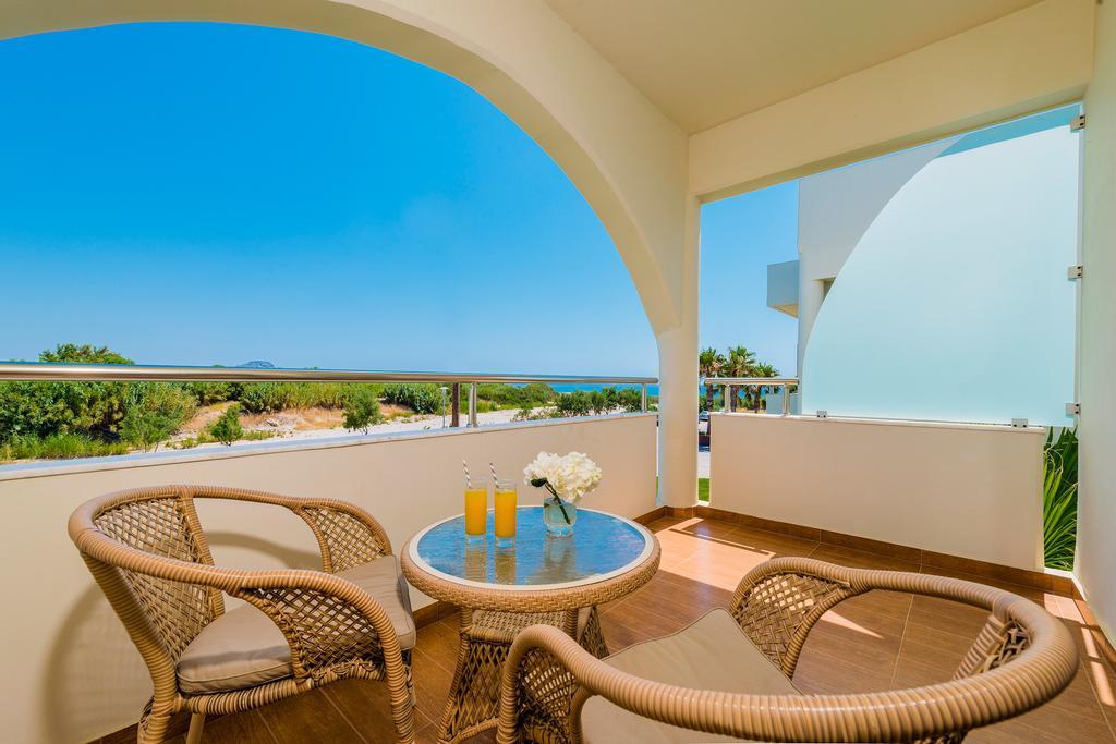 Suite Familiare con Vista Mare Laterale